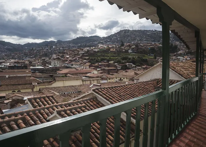 Pensão Corihuasi 3*